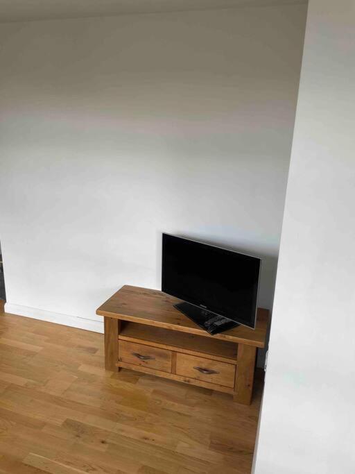 2 Bed City Centre Flat Μπαθ Εξωτερικό φωτογραφία