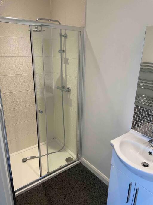 2 Bed City Centre Flat Μπαθ Εξωτερικό φωτογραφία