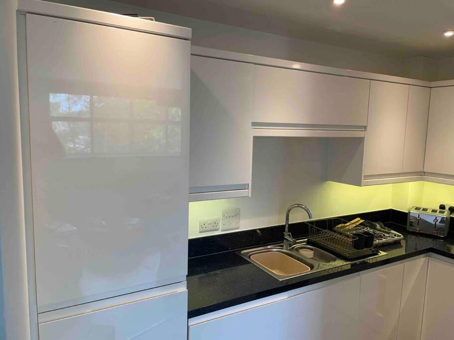 2 Bed City Centre Flat Μπαθ Εξωτερικό φωτογραφία